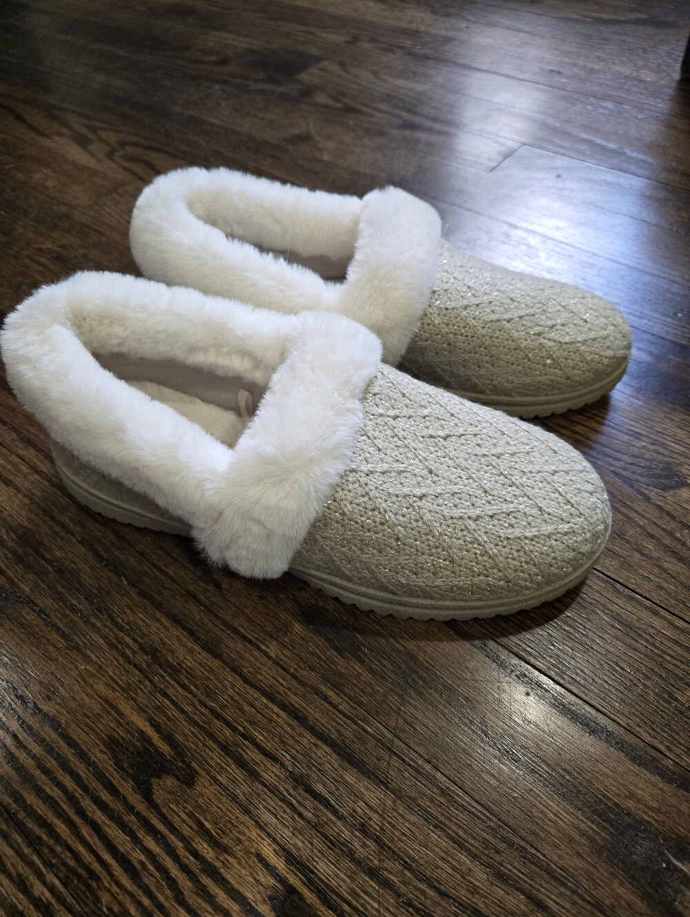 Skechers Women’s Cozy Lite Sweet Walk Natural Sparkle Slippers Size 8.5